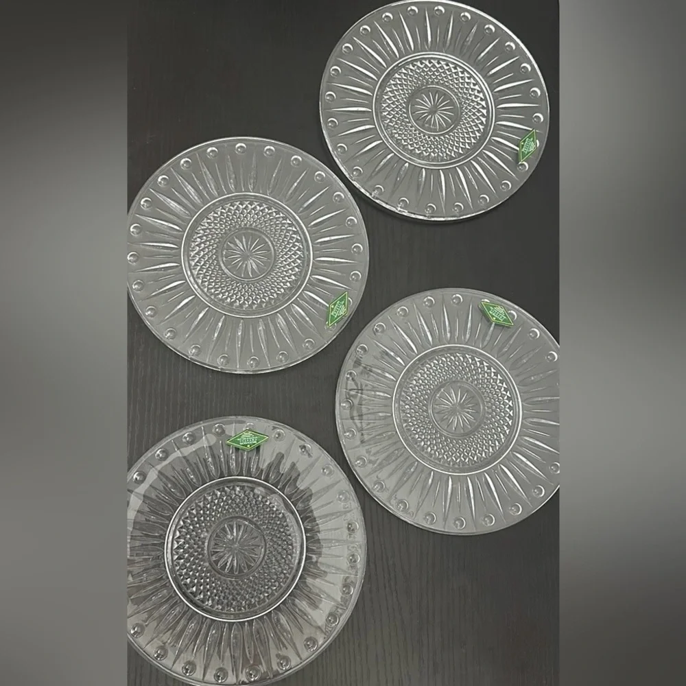 Shannon by Godinger 24% Lead Crystal Sutton Place Dessert Plates (4)